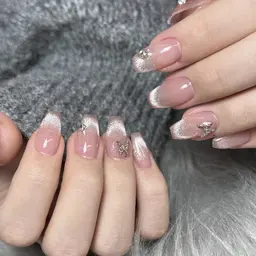 自爪人気デザイン✨️チークマグネットフレンチ✨💕¥7920