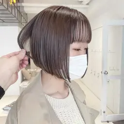 【雨対策☔️】ナチュラルストレート+カット✨仕上がりふんわり☁️