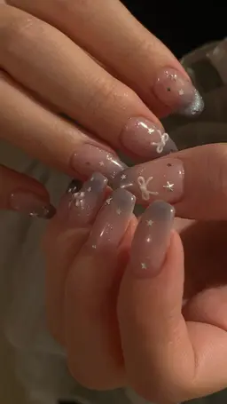 ハンドネイル　(持ち込みデザイン)