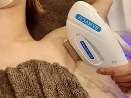 ワキ脱毛