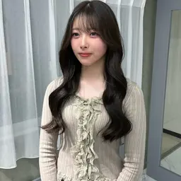 【ミディアム ロング メンテナンスカット ✂️】髪の毛の重さや毛先が気になってきた方にオススメ♪