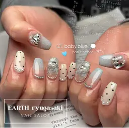 デザイン持ち込みネイル◎（パーツ別途）オフ込み/両手6本アートok/ その他ワンカラーになります。