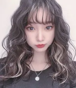 💍イヤリングカラー/インナーカラー(ブリーチ、全体カラー、シャンプーブロー込)