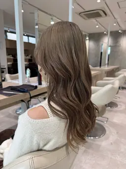 🔥外国人風ブリーチとオンカラー(ダブルカラー)🔥ブロードライ込み 土日祝+2200円