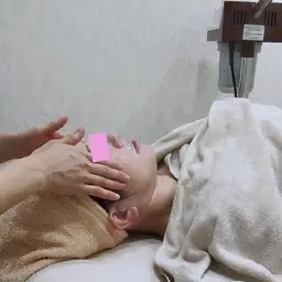 【お肌の酸化ダメージをリセット♪】顔筋リフトマッサージ＆滑らかお肌ホワイト還元Facial　60分