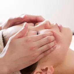 ✨小顔重視!🔺リフトアップ小顔矯正・美容鍼🎀