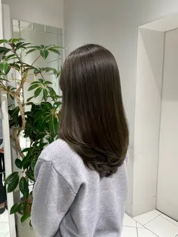 【注意事項あり‼️ロングの方のみ‼️ご予約は予約リクエストでお送りください‼️】layer cut 💇🏼‍♀️⭐️