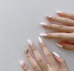 💎【オフ込み】💎 ワンカラー+2本ストーン埋めつくしアート