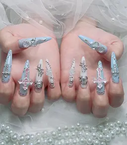 人気NO1. チップスカルプ長さだし込み+10本パーツやり放題