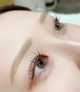 【平日16:00以降限定】似合わせまつげパーマorパリジェンヌ￥4,500