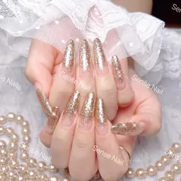 ミニモ限定メニュー🦀️🦀️チップ長さだし+ワンカラー/ラメグラ(2色まで)7500💕