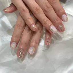 オフありニュアンスネイル🧸(パラジェル)