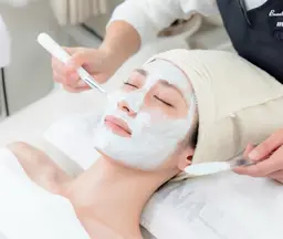 乳酸菌ピーリング(アンストレス)敏感肌/ゆらぎ肌/乾燥肌など様々な肌悩みに対応!水滴超音波LDM🫧で潤いのあるお肌に✨