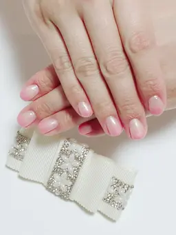 アート1​〜​2本付きシンプル上品ネイル★他店オフ¥1500（ソフトジェルに限ります、厚みのあるジェル等は不可）