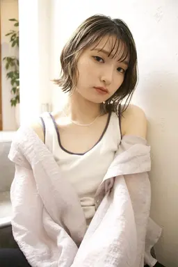 レディースカット(ショート、ミディアムショート)鎖骨下不可