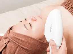 【ツルスベ美肌・毛穴レス♪】お顔脱毛　初回3980円