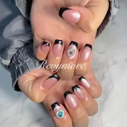 [オフ込み]フレンチネイル💎✨