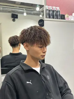 ツイストパーマ+カット 「スパイキーショート、センター分け、襟足ありセンター分け、マッシュ限定」