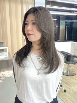 💜流行レイヤーカット💜(レイヤーカット以外の方もご利用頂けます)+内部補修3ステップトリートメント超音波アイロン付