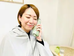 深部リンパマッサージ15分＋最先端ハーブ水素蒸し50分専用のウェアを着て、芯からしっかり温めます♪