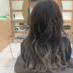 🌈ファッションカラー(ブリーチなし)🌈(シャンプーブロー込み)🧴トリートメント付♡