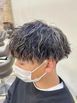 🤍メンズカット+ホワイトメッシュ+パーマ(なんでも)+セット付き🤍