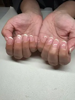 フレンチネイル