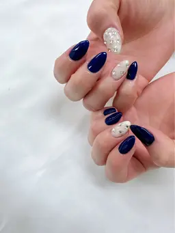 ハンドネイル／スタンダードデザインコース💐アート４本までのデザイン