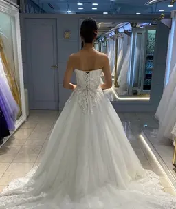 【ブライダル整体無料お試し 50分】補足説明必読願います"クチコミ2件＆ドレス着用写真2枚必須"となります。