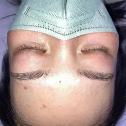 ハリウッドブロウリフト✨まつげパーマまたはマツエクと同時予約で5500円❣️