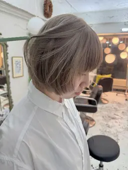 ハイトーンのデザインカラー🩵