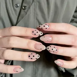 ミニモ限定20%オフ💅🏼🉐【HAND】ドットネイル(パラジェル/パーツ2個込み) ¥6,400