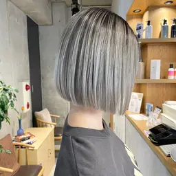 ❤️バレイヤージュ❤️(ケアブリーチ)+カット