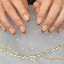 オフあり✨️(ソフトジェルオフ無料)✨️フレンチネイル🌼ベース追加の場合＋1100円(パラジェル、フィルイン施術可能)