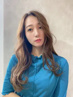 顔まわりカット5500円＋カラー9900円＝定価14500円