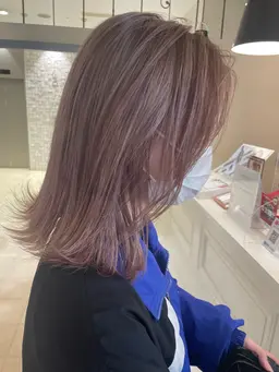 ダブルカラー(ケアブリーチ)+Aujuaトリートメント(シャンプーブロー込み)