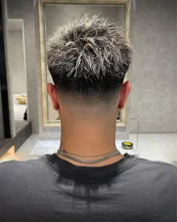 【圧倒的クオリティ】フェードカット+シャンプー