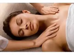 ★フェミニンセンシティブオイルリンパマッサージ 70分18,000円⇒ 8,990円