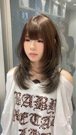 ✨《ミニモ学割》✨　　　　　　　　　　　　🎀🐰韓国風レイヤー＋トリートメント🐰🎀