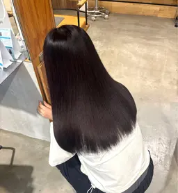 【4月限定50%off🎀】似合わせカット+自然なストレート縮毛矯正✨指通りさらさらで朝がラクに‼️
