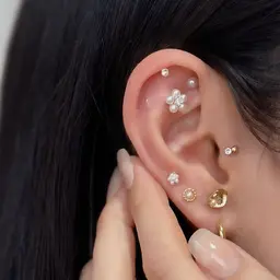 【4月限定価格❤️‍🔥】耳ツボジュエリー💎10粒¥3300