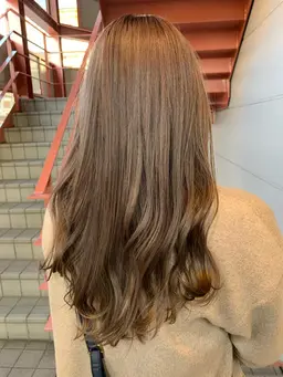 ブリーチなしのダブルカラー (イルミナカラー使用)+カット