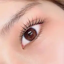 上ラッシュリフト🫧くるんっと可愛いﾃﾞｻﾞｲﾝからﾊﾟﾘｼﾞｪﾝﾇ風立ち上げﾃﾞｻﾞｲﾝまで幅広く選べます🌟