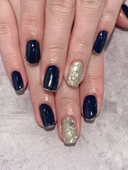 2回目オフ無料•3回目アート2本サービス‼️クーポン!1ヶ月以内にご来店された方ワンカラーorラメグラ、できます❣️