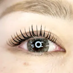 《LEDマツエク変更無料！》流行りのエクステ×パーマ（ナチュラルコース）¥10,900​〜​