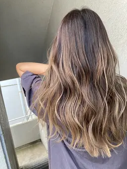 🌈人気No.2🌈【憧れの外国人風♡】プリンが目立ちにくくなる！バレイヤージュ+ケアトリートメント