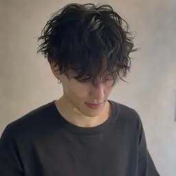 スパイラル/ツイスト/波巻き カット+パーマ🌀