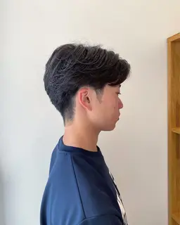 〔平日限定クーポン🤍〕メンズカット, 眉カット, 炭酸シャンプー　¥4500→ ¥4300