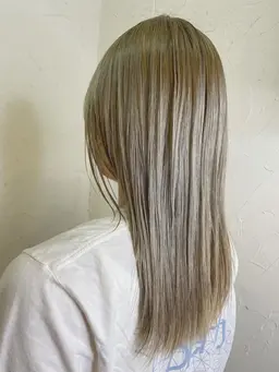 カット+ブリーチ+カラー+2stepトリートメント❤️