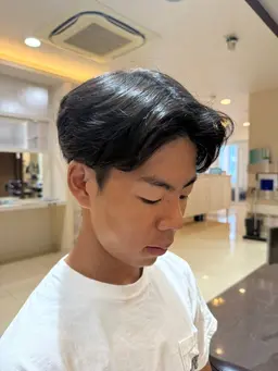 〈ご新規様〉〈メンズ限定〉カット+毛流れニュアンスパーマ+トリートメント